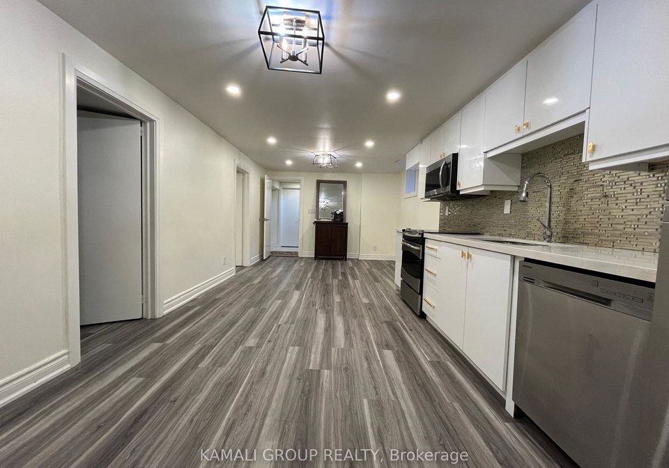 16-mosedale-crescent-north-york-ontario-c12370309