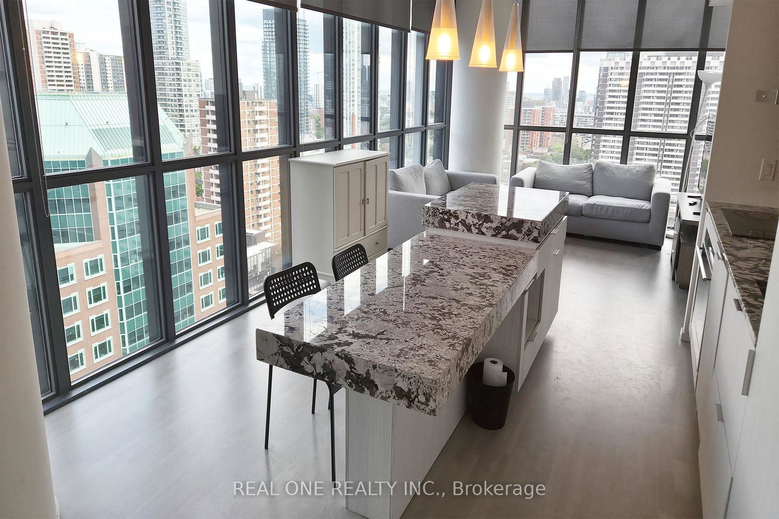 101-charles-street-e-toronto-ontario-c12370606