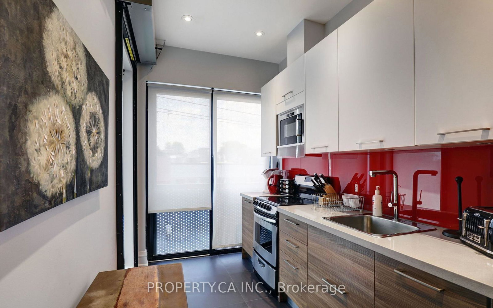 augusta-avenue-toronto-ontario-c12370645