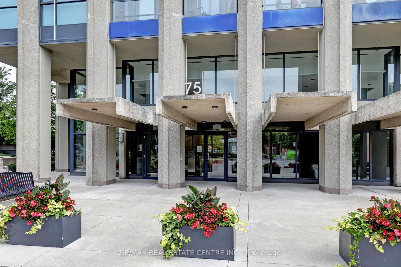 75-the-donway-w-north-york-ontario-c12370780