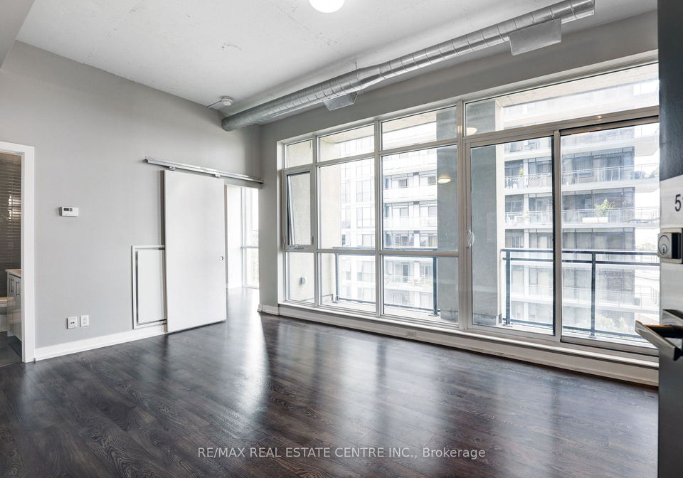 75-the-donway-w-north-york-ontario-c12370780