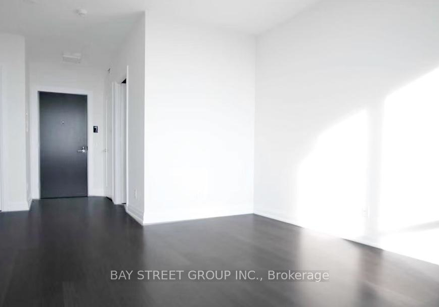 5-sheppard-avenue-e-north-york-ontario-c12370905