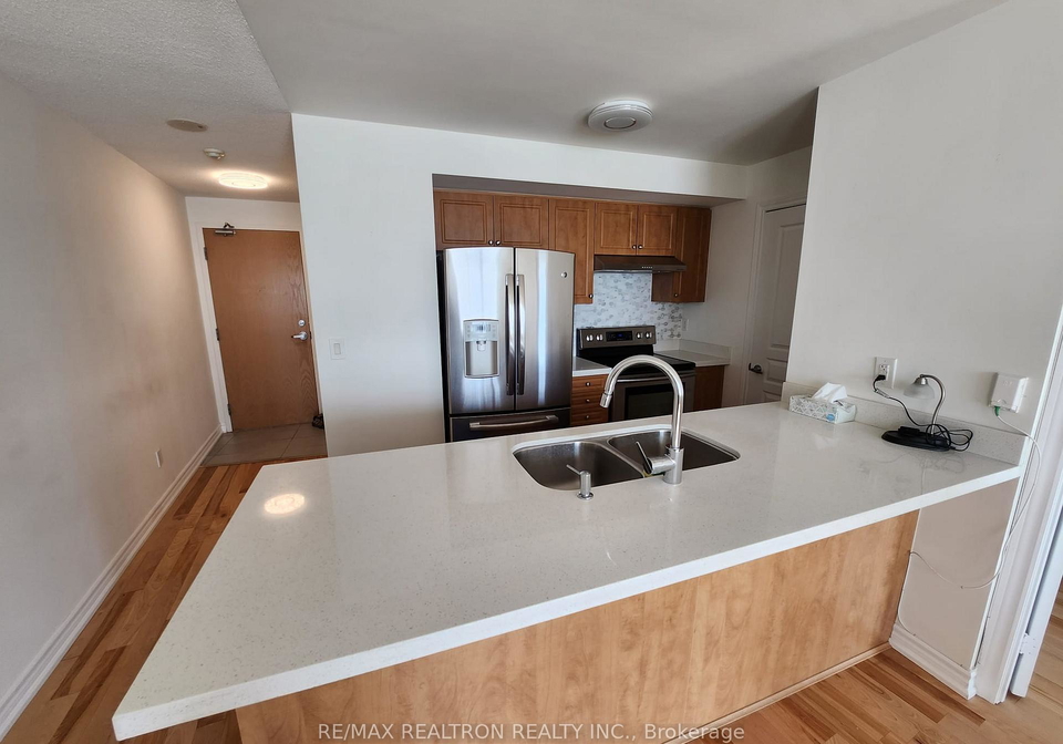 503-beecroft-road-toronto-ontario-c12371242