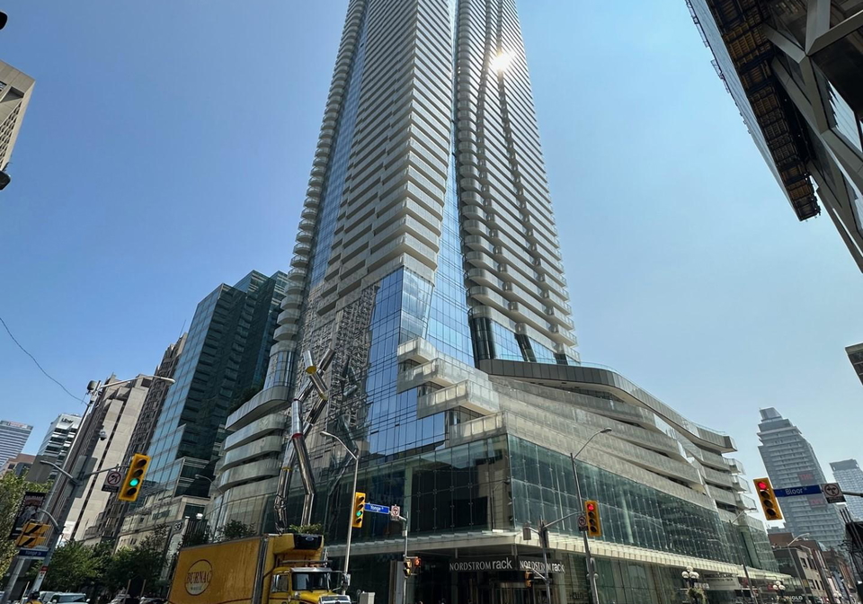 1-bloor-street-e-toronto-ontario-c12371313