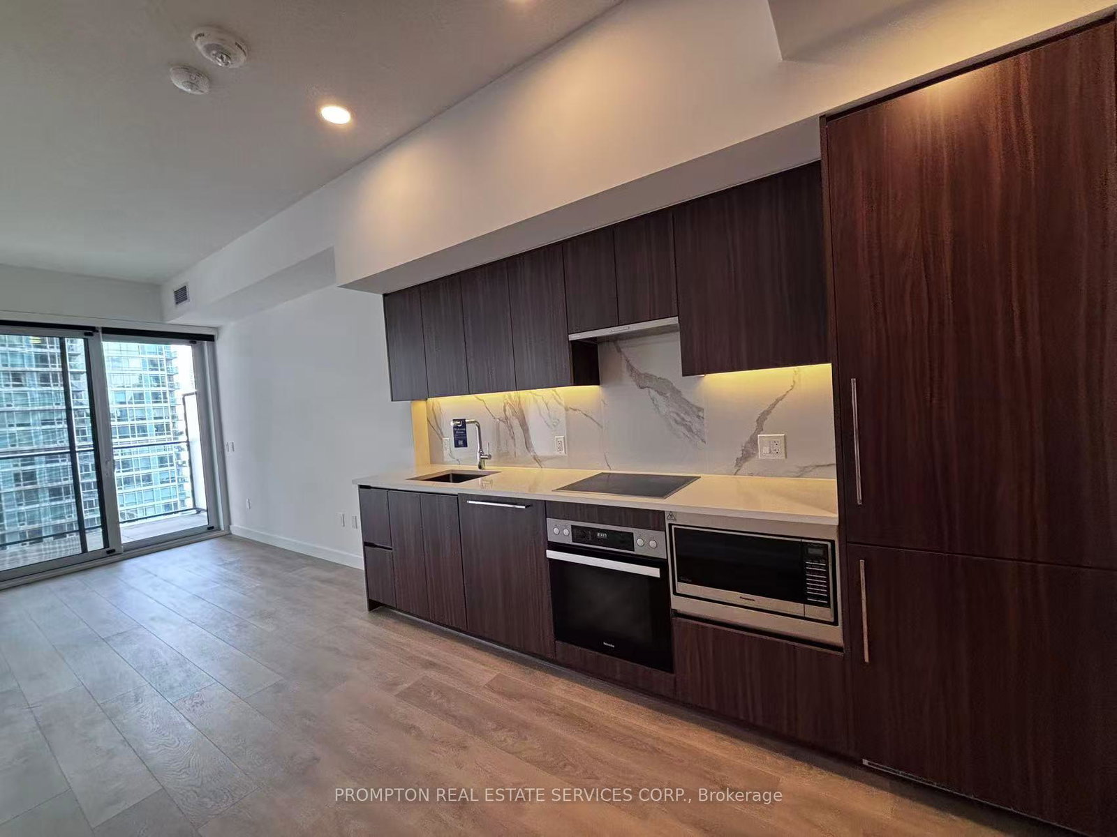 3-concord-cityplace-way-toronto-ontario-c12371431