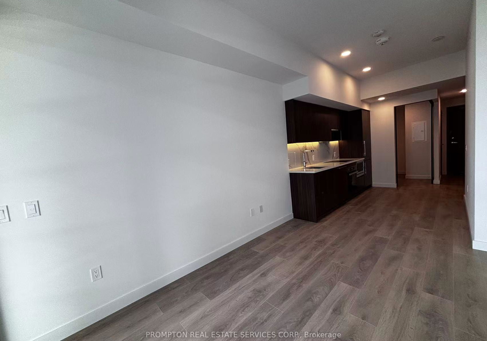 3-concord-cityplace-way-toronto-ontario-c12371431