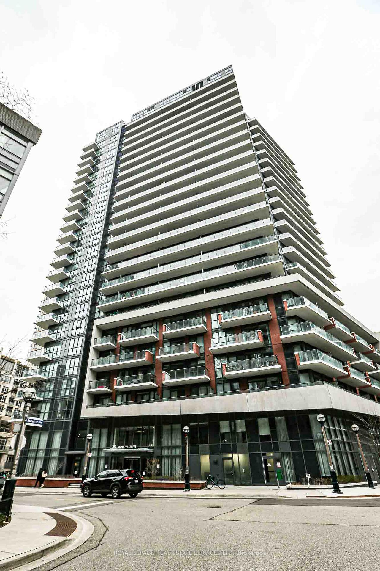 38-e-iannuzi-street-e-toronto-ontario-c12371535