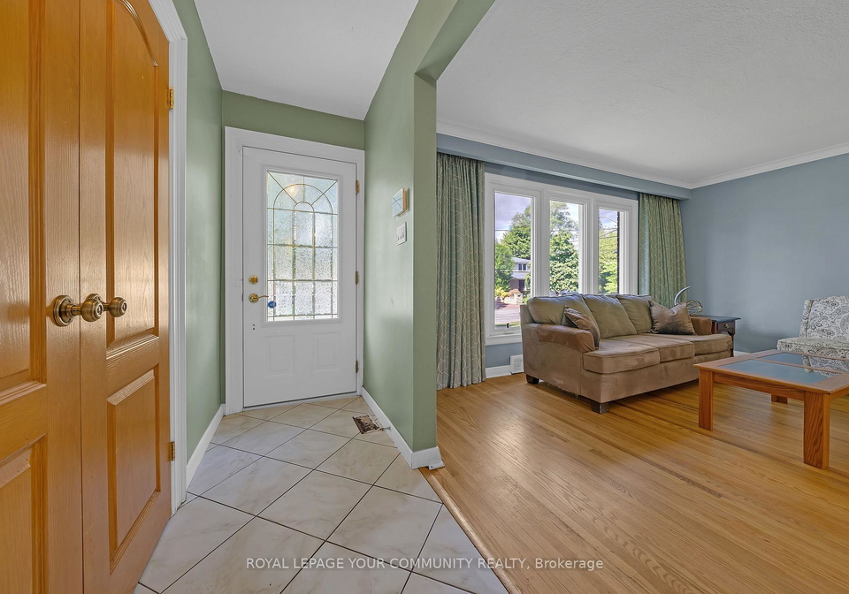 9-theresa-avenue-toronto-ontario-c12371596
