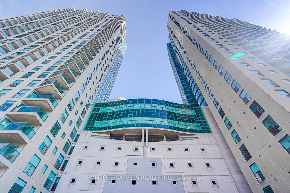 99-harbour-square-toronto-ontario-c12371723