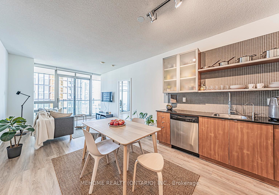 33-lombard-street-toronto-ontario-c12371837