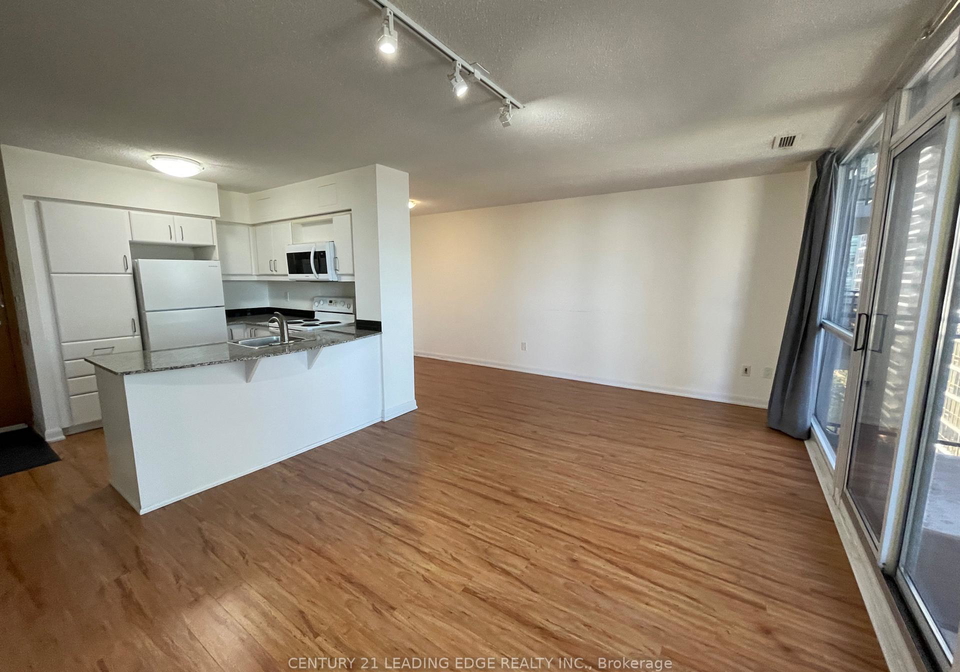 33-sheppard-avenue-e-north-york-ontario-c12371929