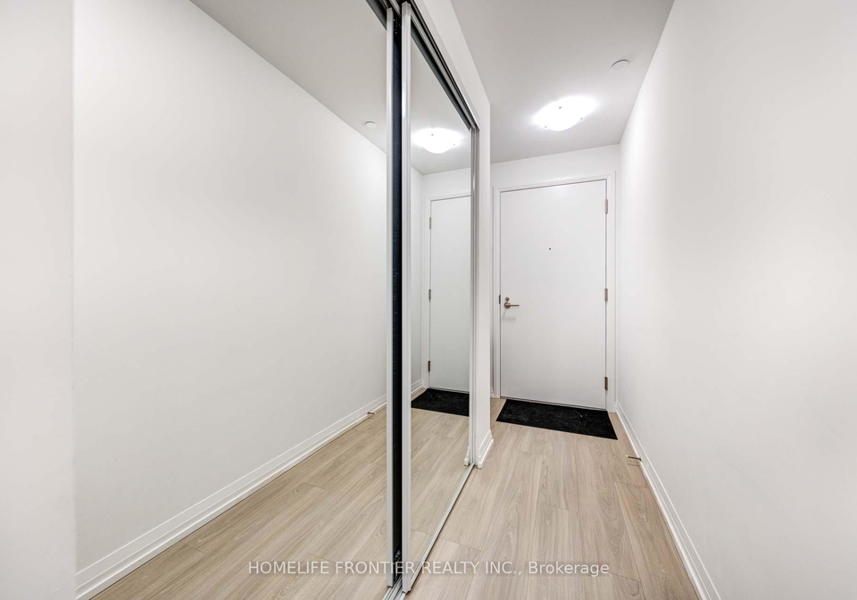 8-widmer-street-toronto-ontario-c12372176