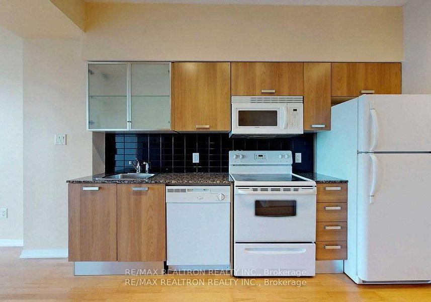 38-grenville-street-toronto-ontario-c12372450