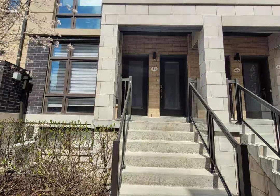 19-eldora-avenue-toronto-ontario-c12372457