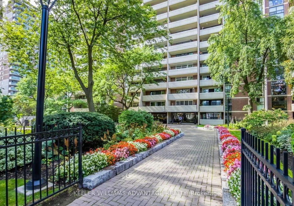 40-homewood-avenue-toronto-ontario-c12372514