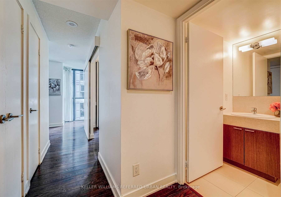 110-charles-street-e-toronto-ontario-c12372863