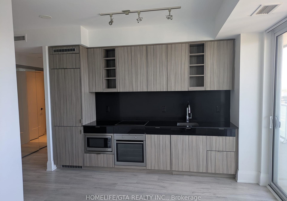 101-erskine-avenue-toronto-ontario-c12372877