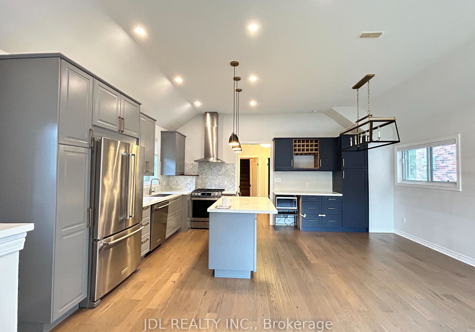535-broadway-avenue-east-york-ontario-c12372898