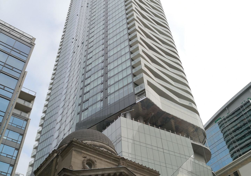 197-yonge-street-toronto-ontario-c12372964