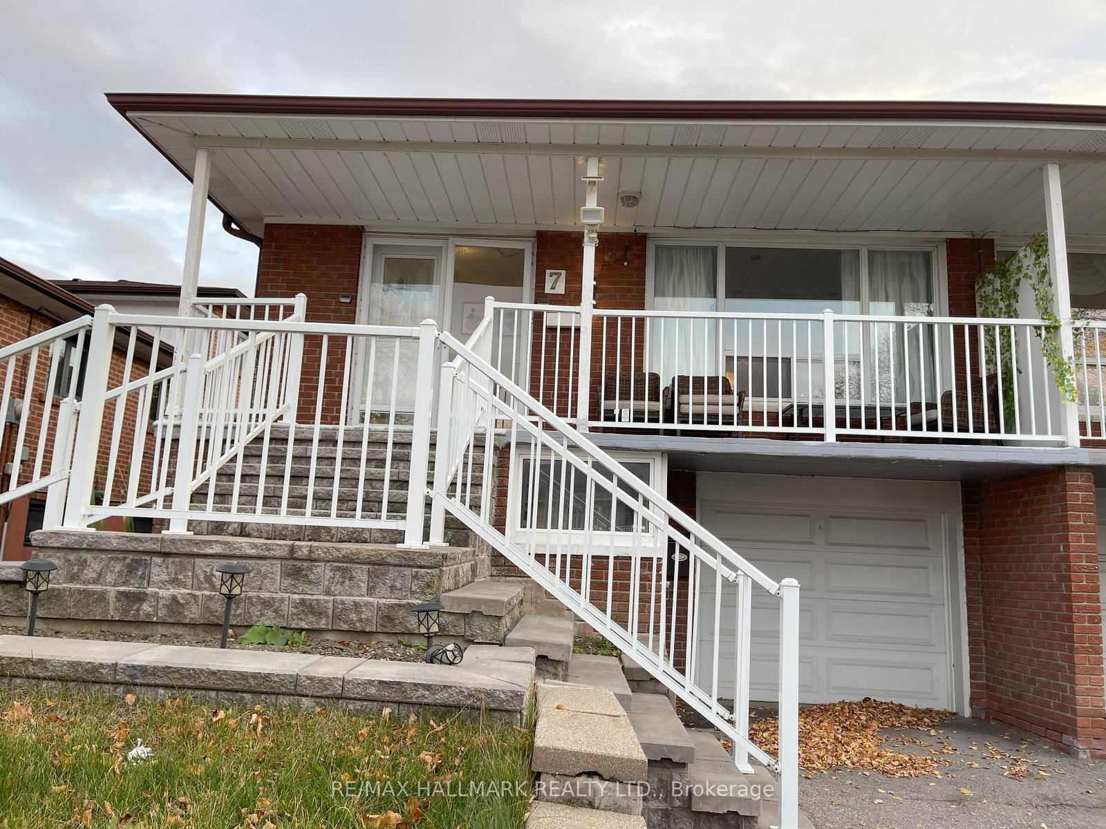 7-sepia-drive-north-york-ontario-c12373068