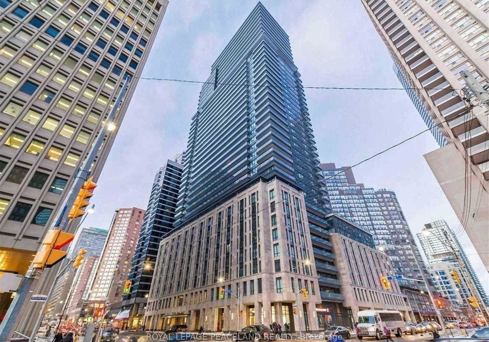 955-bay-street-toronto-ontario-c12373070