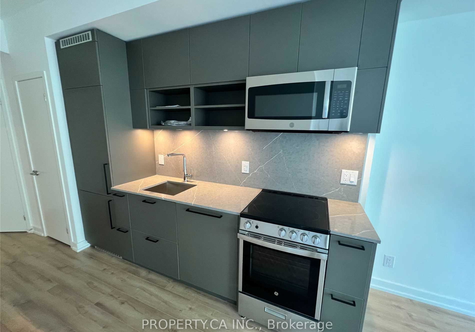 135-east-liberty-street-toronto-ontario-c12373448