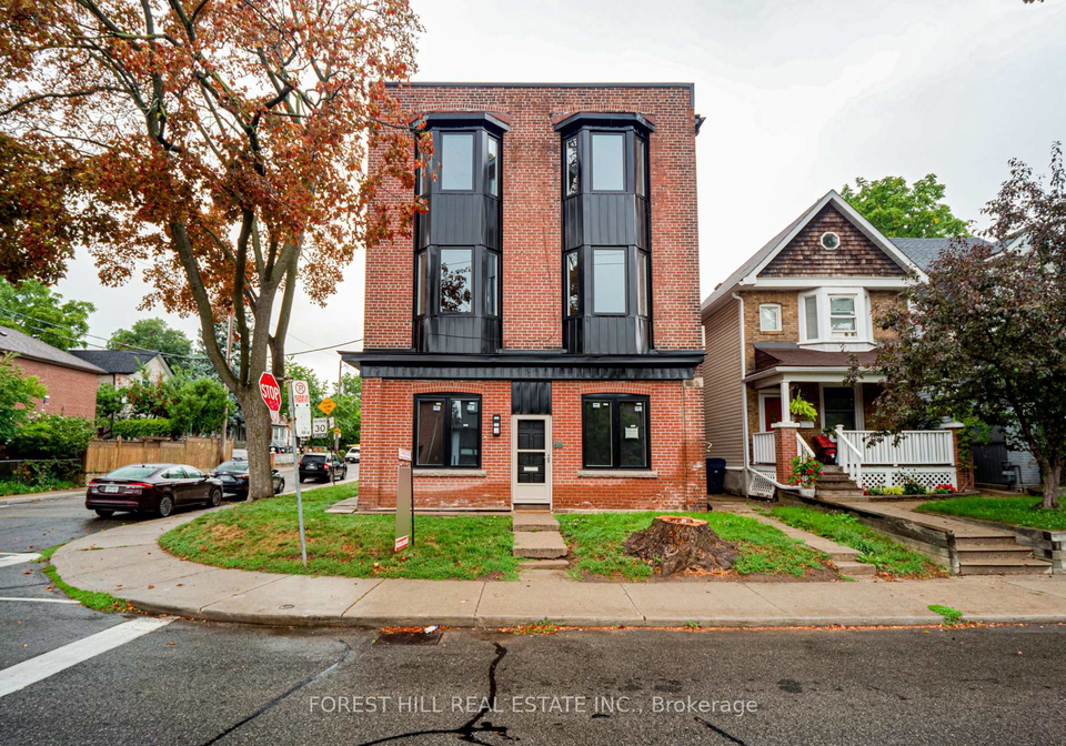 1-greensides-avenue-toronto-ontario-c12373488