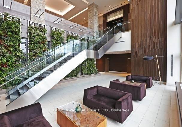 35-brian-peck-crescent-east-york-ontario-c12373530