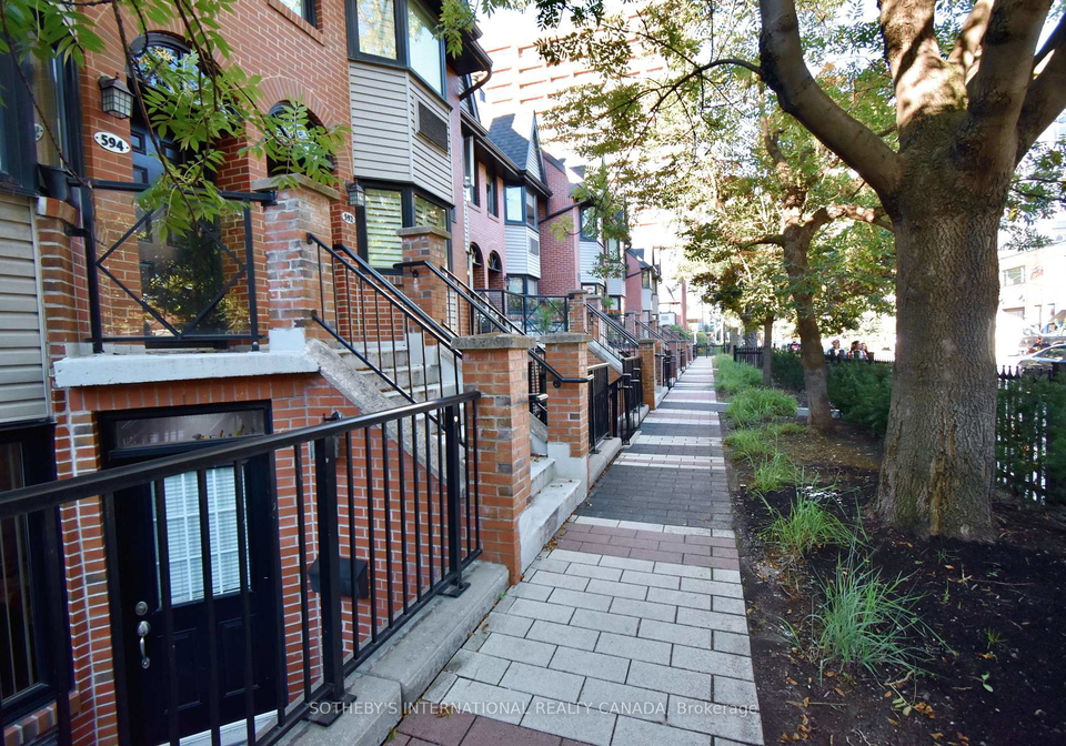596a-wellington-street-toronto-ontario-c12373558