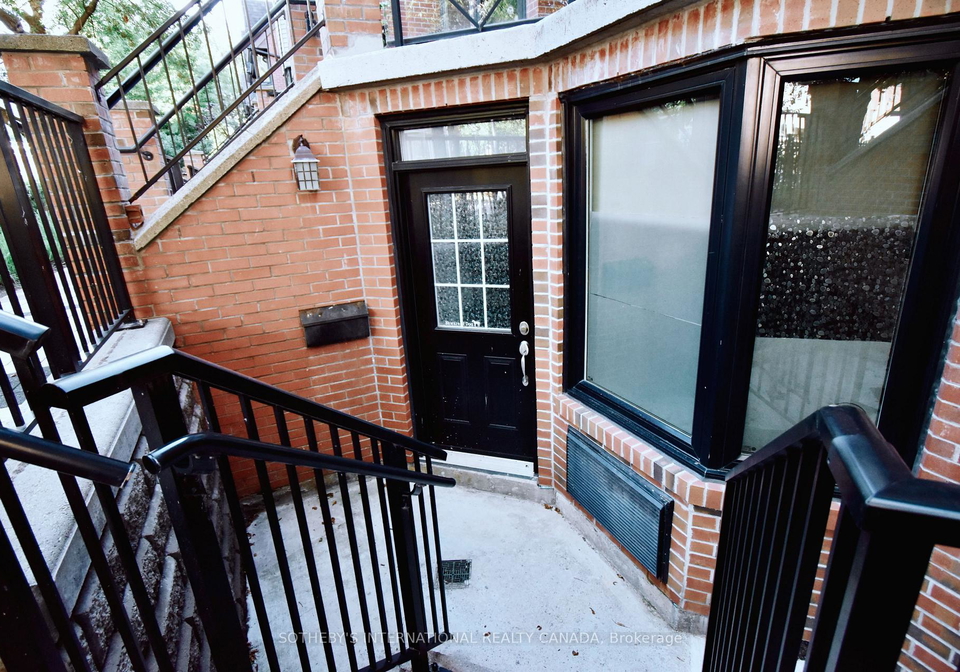 596a-wellington-street-toronto-ontario-c12373558