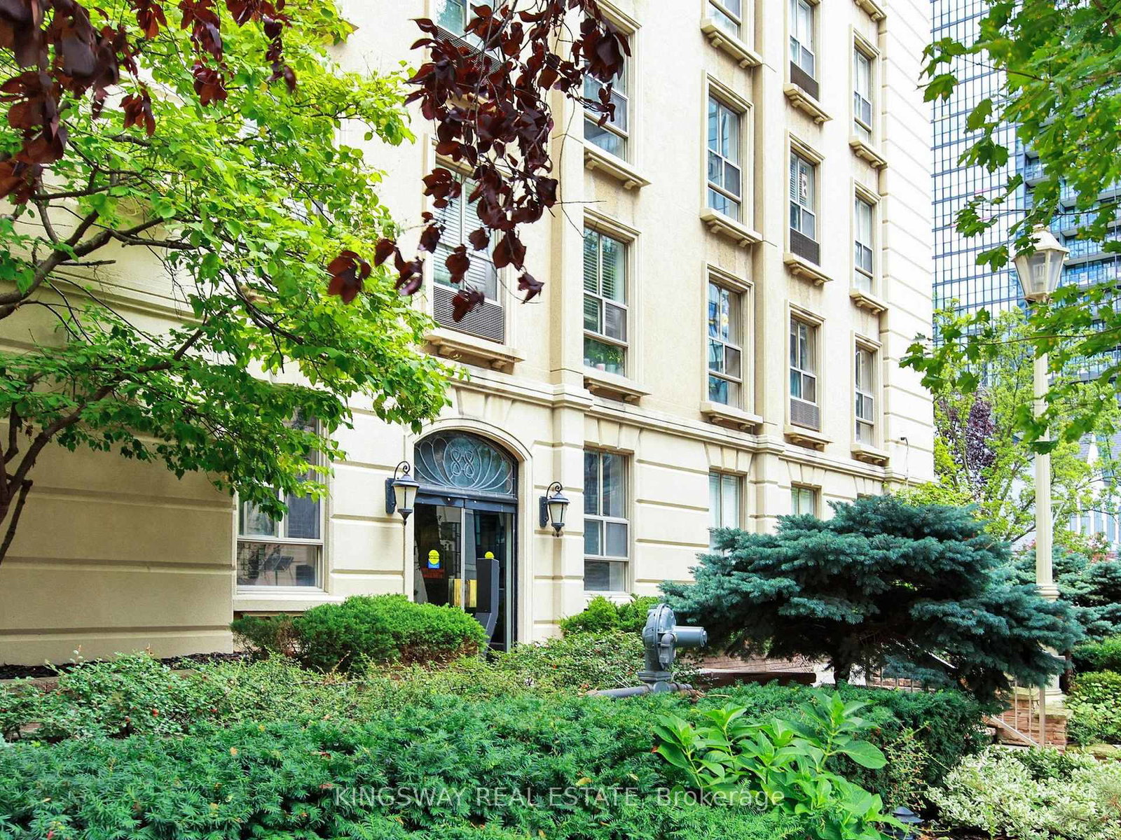88-charles-street-e-toronto-ontario-c12373742
