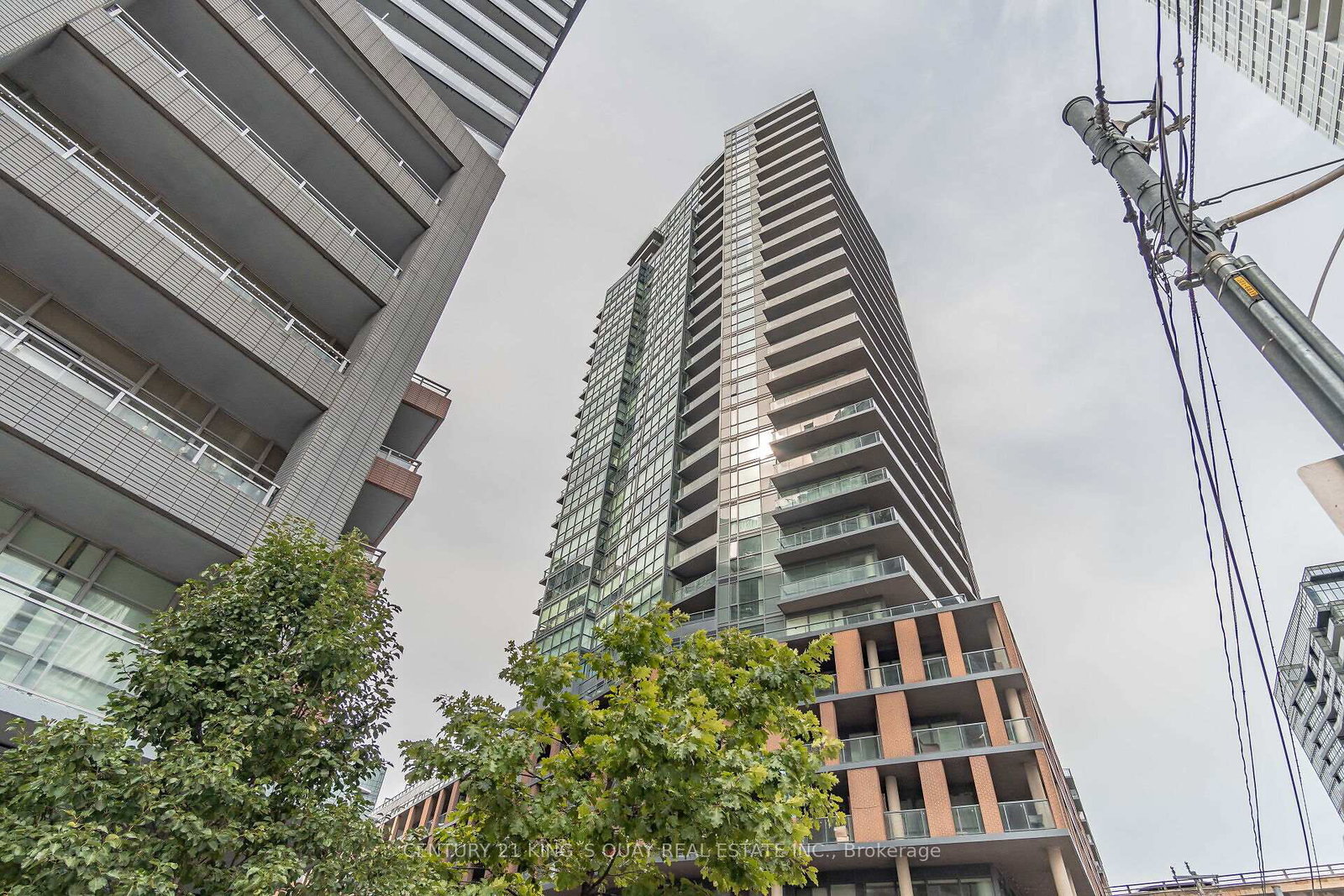 20-bruyeres-mews-toronto-ontario-c12373757