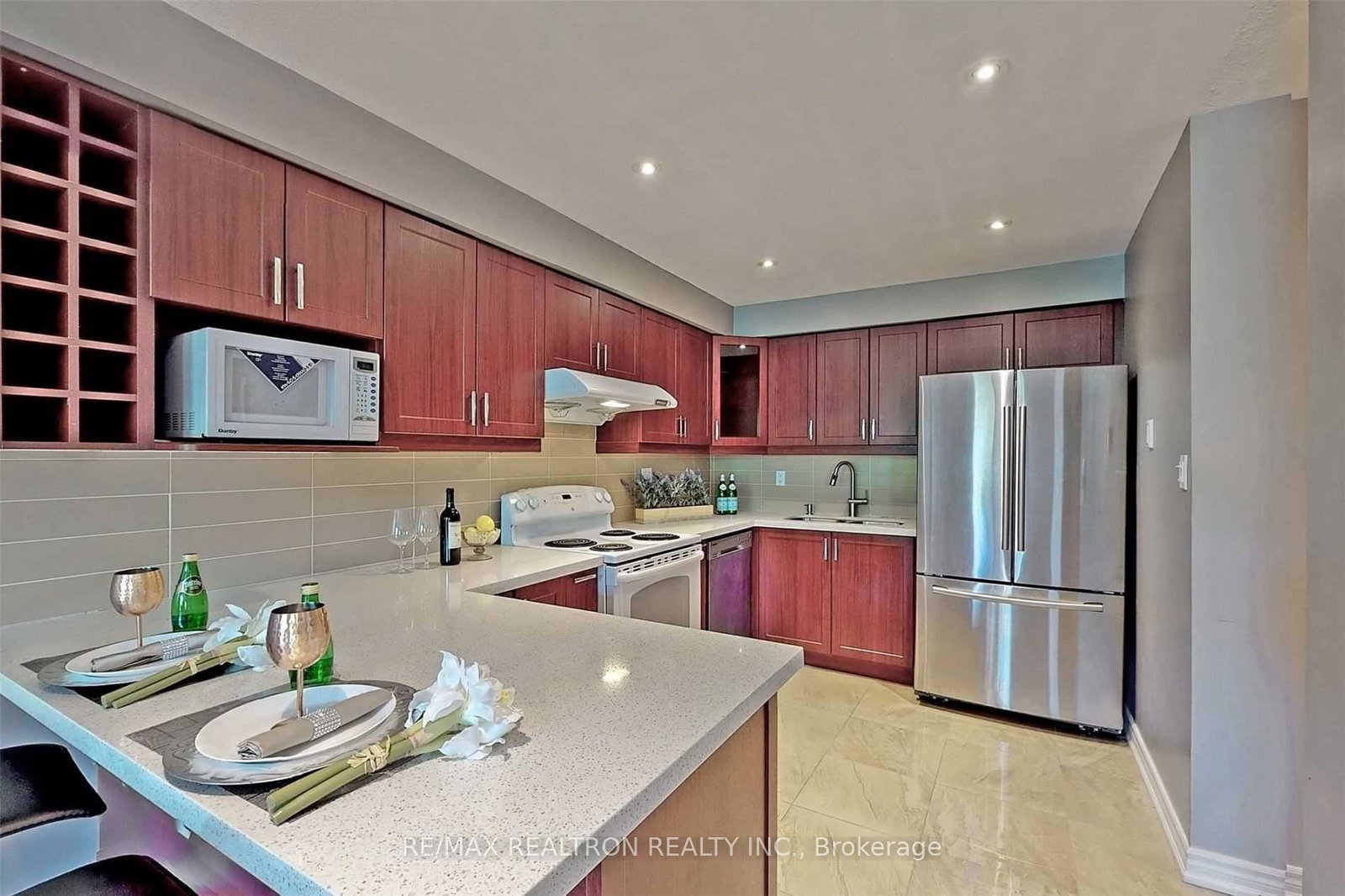 20-moonstone-byway-north-york-ontario-c12373771