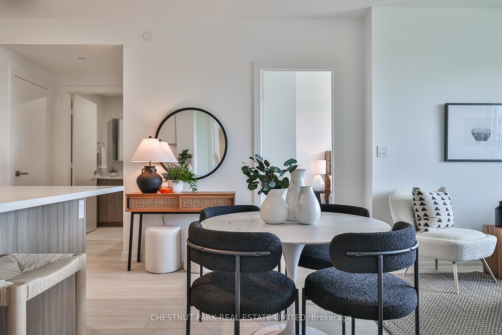 223-st-clair-avenue-w-toronto-ontario-c12373846