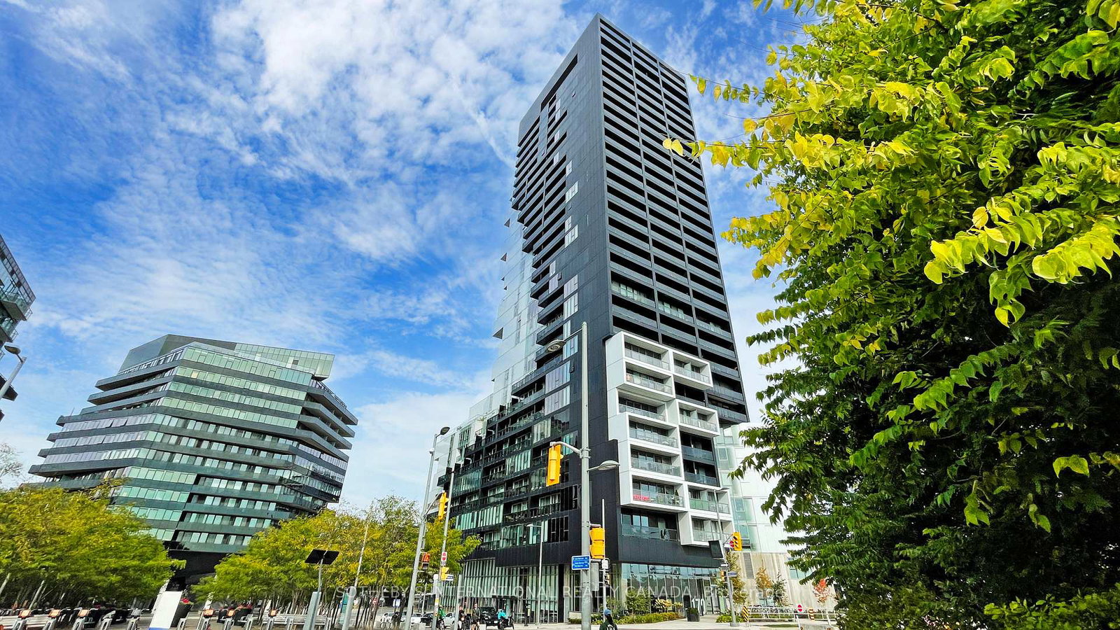 170-bayview-avenue-toronto-ontario-c12373987