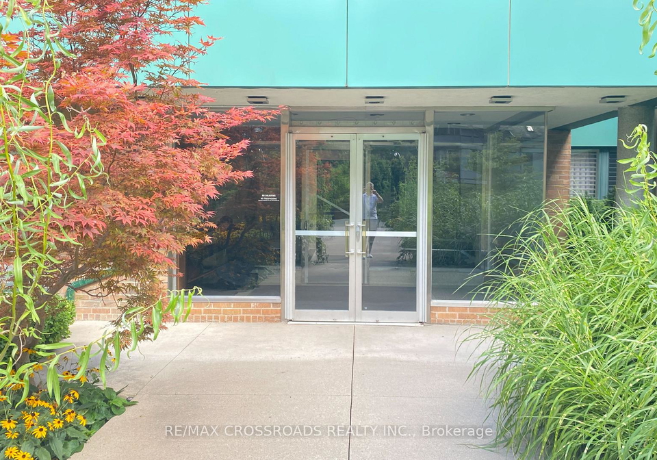 30-elm-avenue-toronto-ontario-c12374169
