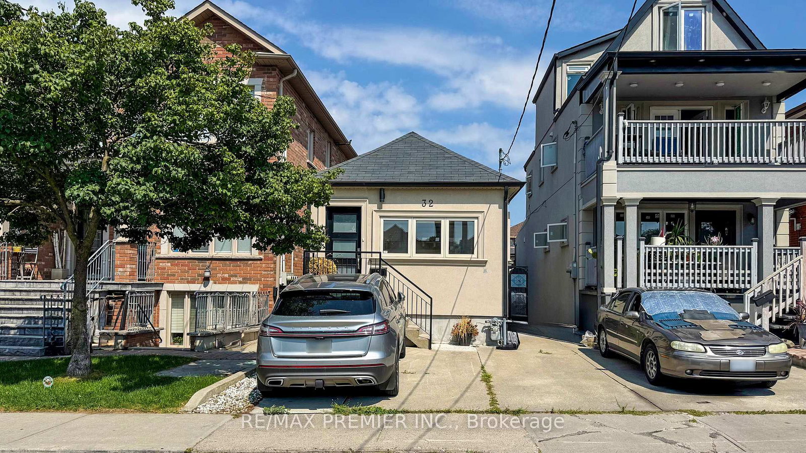 32-amherst-avenue-toronto-ontario-c12374637