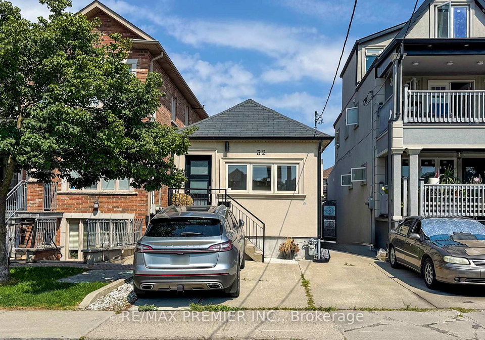 32-amherst-avenue-toronto-ontario-c12374637