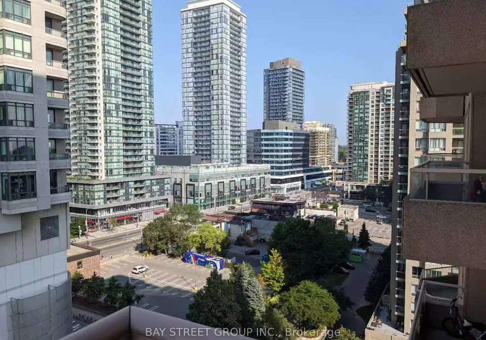 35-empress-avenue-north-york-ontario-c12374976