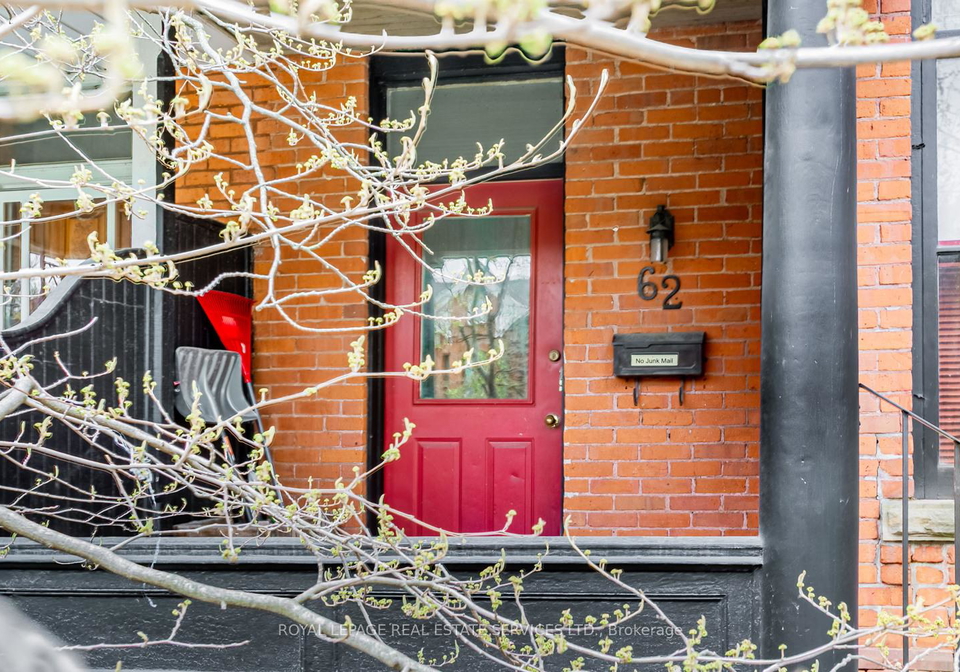 62-lakeview-avenue-toronto-ontario-c12375108
