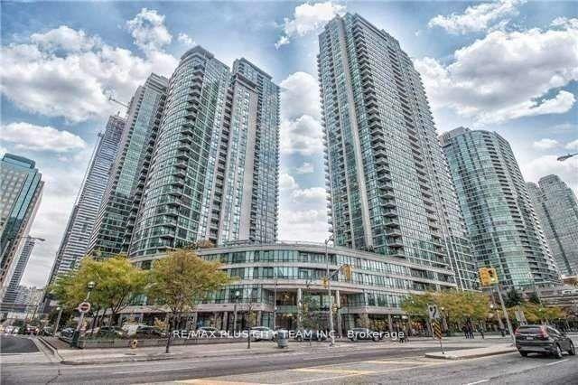 16-yonge-street-toronto-ontario-c12375120
