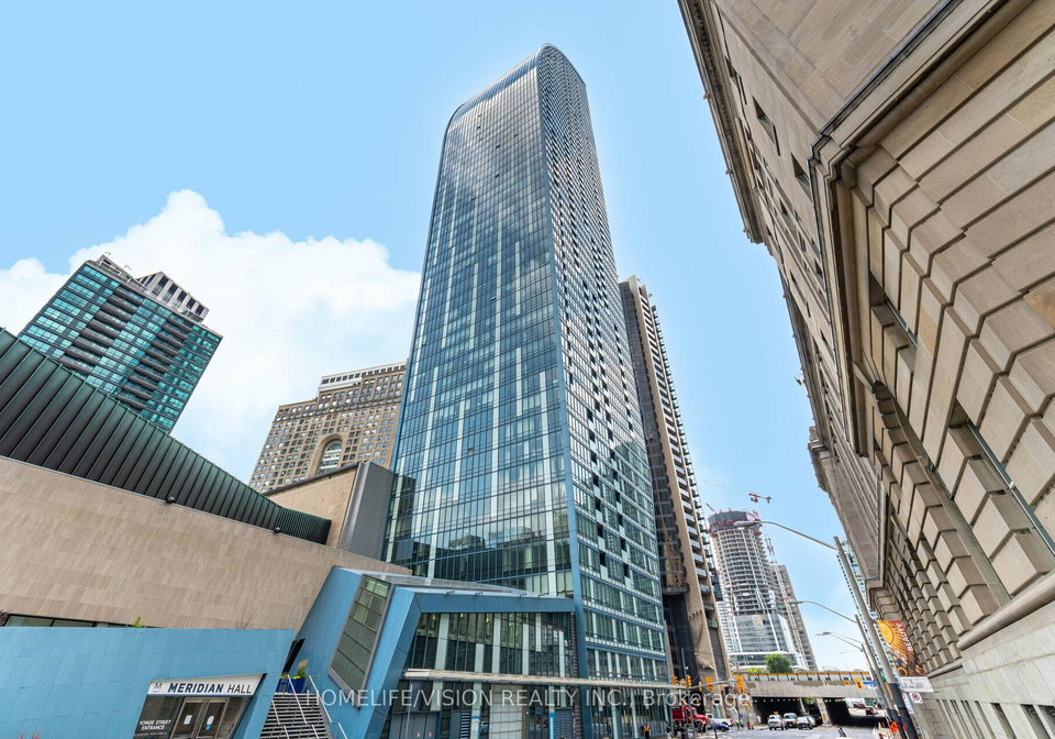 8-the-esplanade-toronto-ontario-c12375155