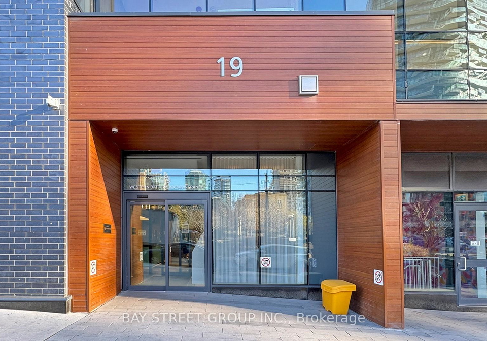 19-western-battery-road-toronto-ontario-c12375218