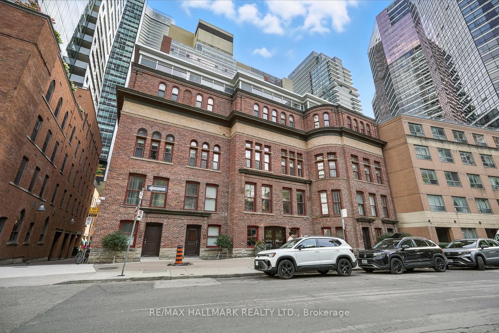 11-st-joseph-street-toronto-ontario-c12375276