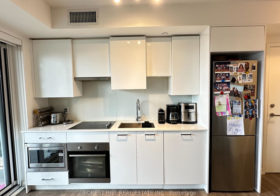 99-broadway-avenue-toronto-ontario-c12375532