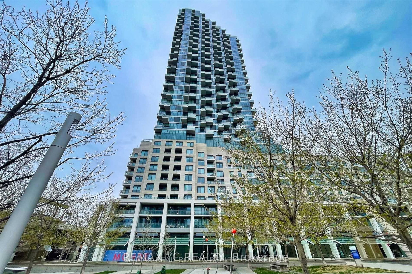 12-bonnycastle-street-toronto-ontario-c12375644