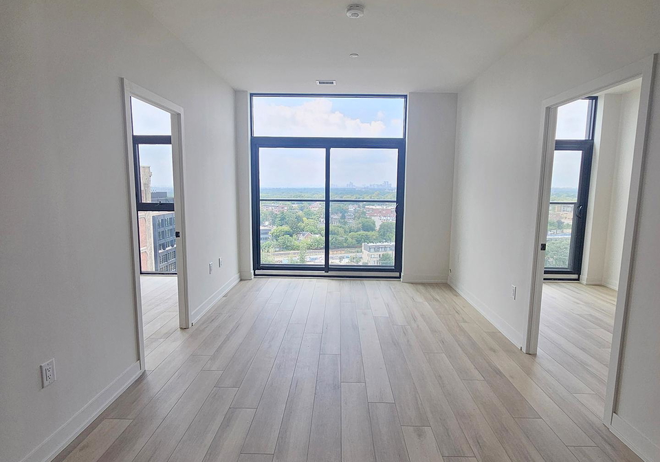 181-sterling-road-toronto-ontario-c12375773