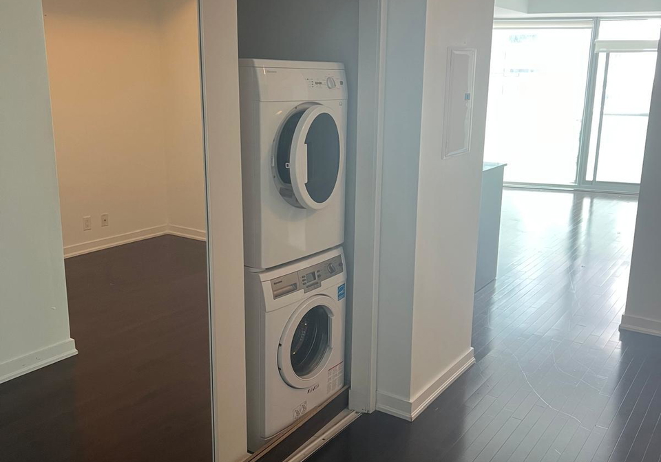 12-york-street-toronto-ontario-c12375831