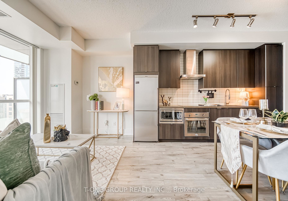 300-front-street-w-toronto-ontario-c12375885