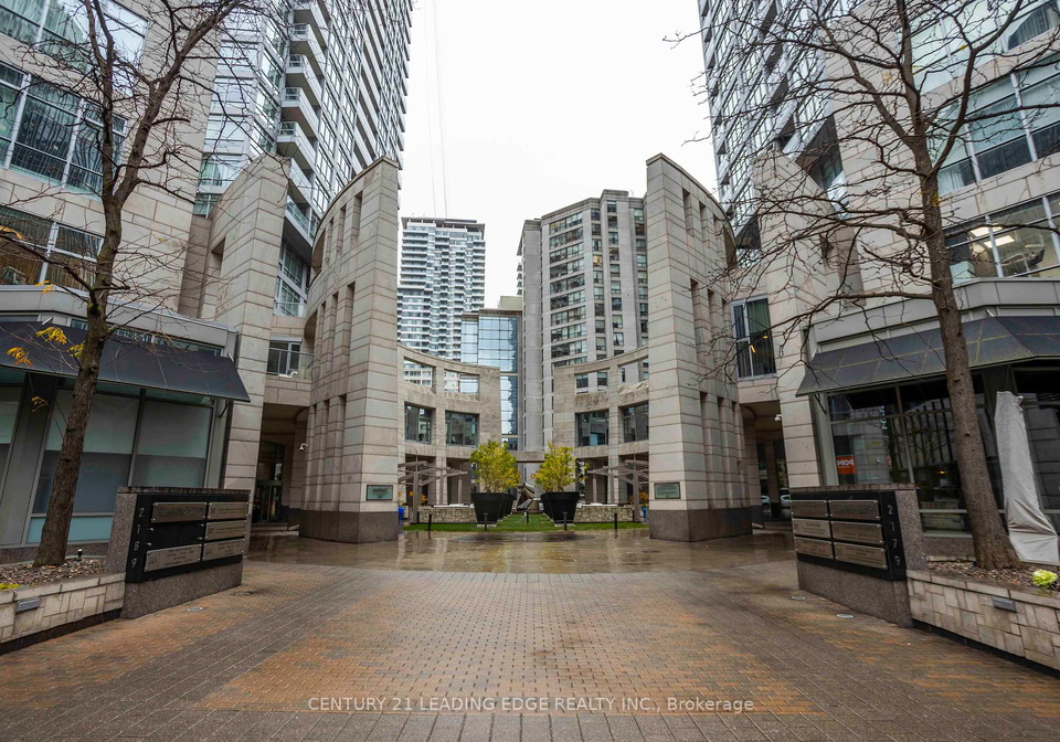 2191-yonge-street-toronto-ontario-c12375910